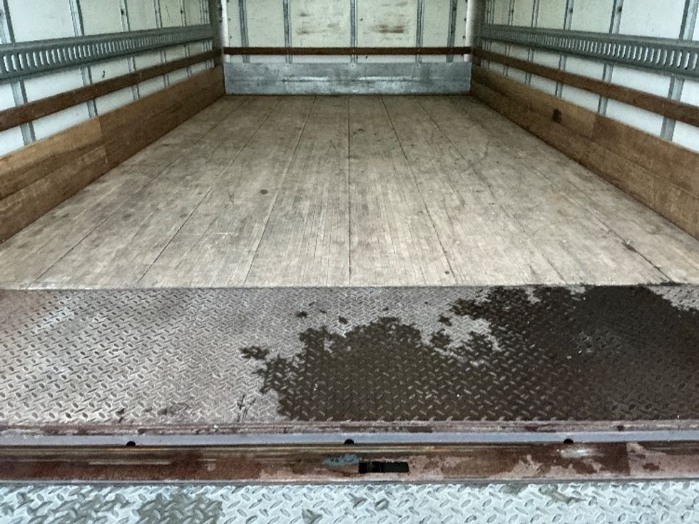 Light Duty Box Truck-Light and Medium Duty Trucks-Hino-2020-155-Edmonton-AB-165,329\n\t\tkm-$ 50,750 - Image 10