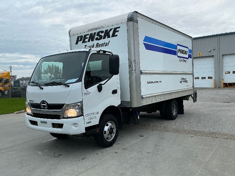 Light Duty Box Truck-Light and Medium Duty Trucks-Hino-2020-155-Edmonton-AB-165,329\n\t\tkm-$ 50,750 - Image 3
