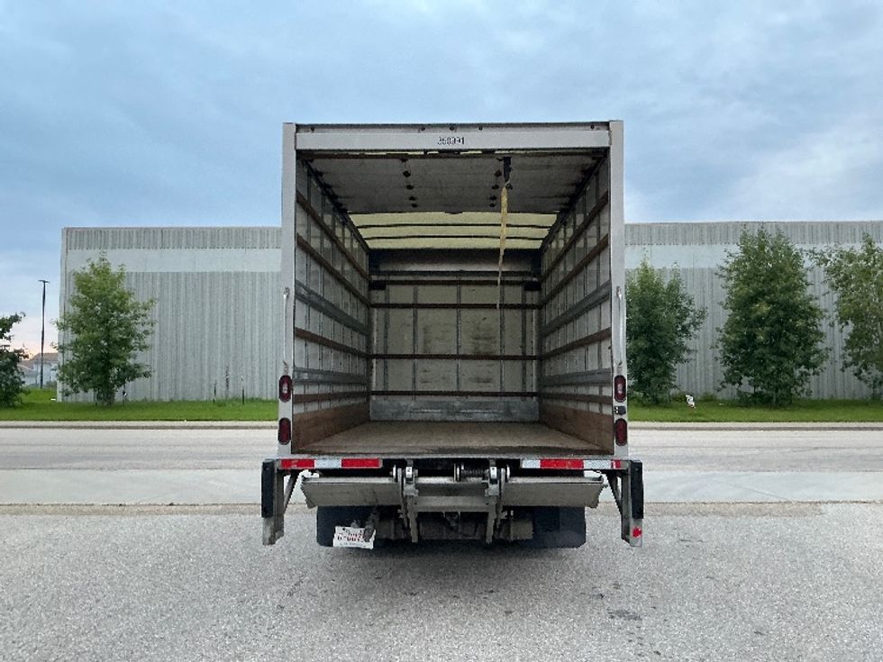 Light Duty Box Truck-Light and Medium Duty Trucks-Hino-2020-155-Edmonton-AB-165,329\n\t\tkm-$ 50,750 - Image 8