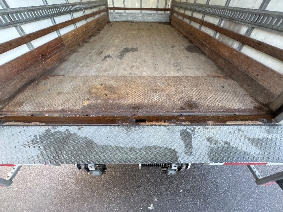 Light Duty Box Truck-Light and Medium Duty Trucks-Hino-2020-155-Etobicoke-ON-196,300\n\t\tkm-$ 48,000 - Image 10