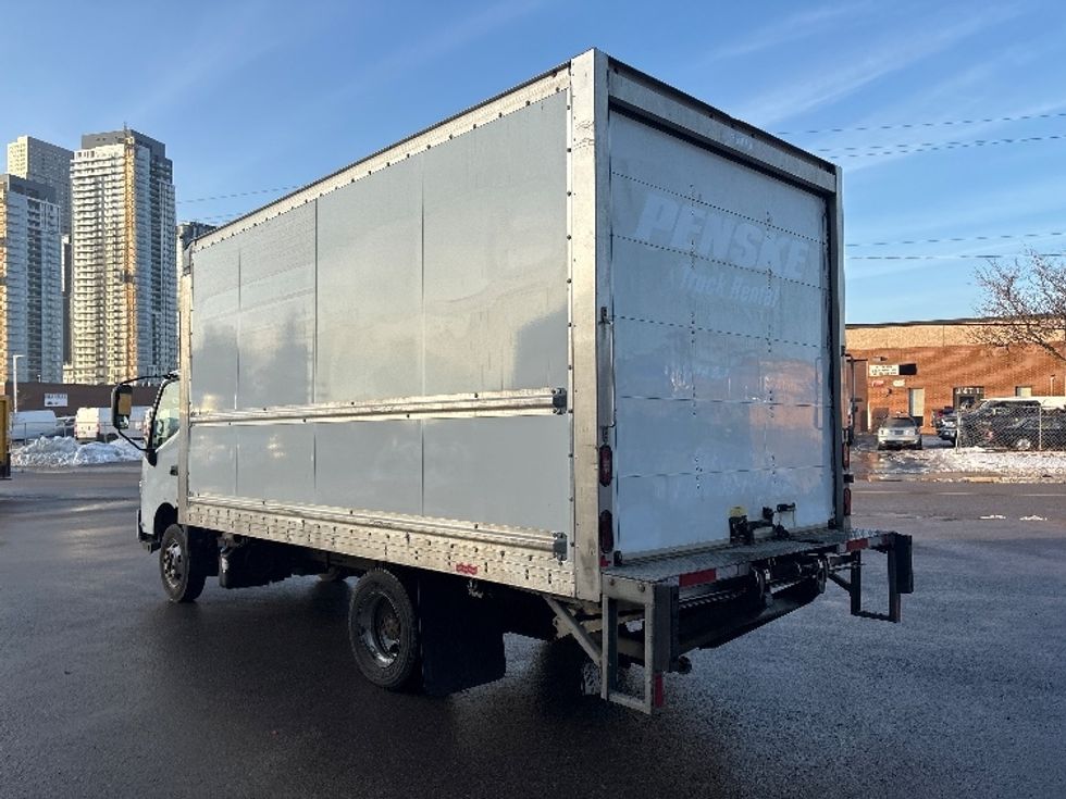 Light Duty Box Truck-Light and Medium Duty Trucks-Hino-2020-155-Etobicoke-ON-196,300\n\t\tkm-$ 48,000 - Image 6