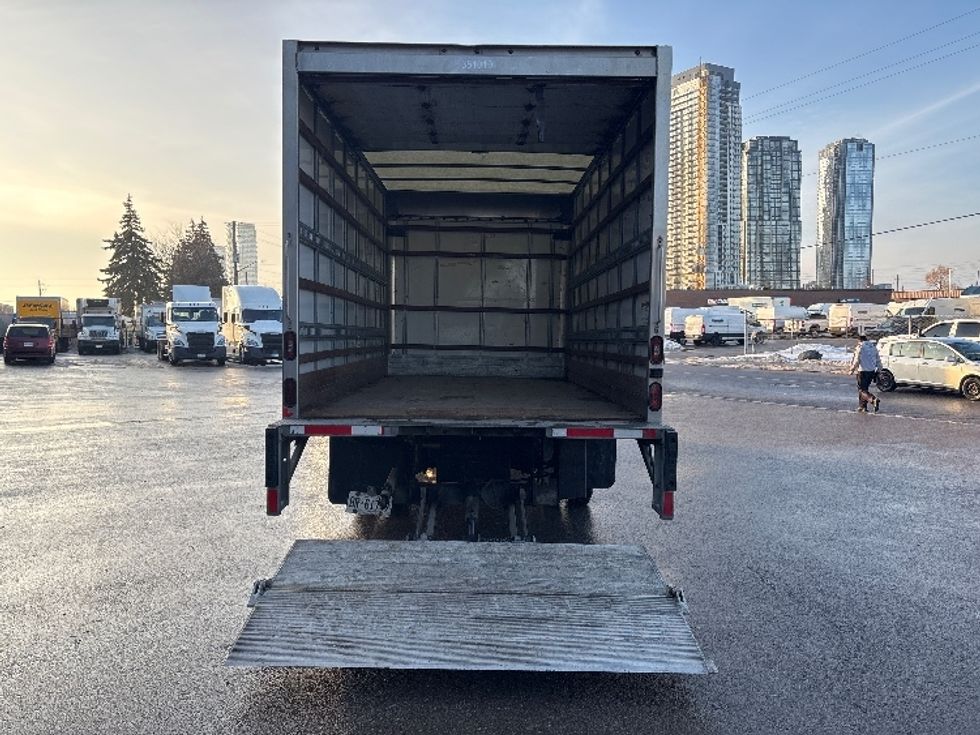 Light Duty Box Truck-Light and Medium Duty Trucks-Hino-2020-155-Etobicoke-ON-196,300\n\t\tkm-$ 48,000 - Image 9