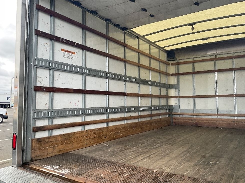 Light Duty Box Truck-Light and Medium Duty Trucks-Hino-2020-155-Kent-WA-103,138\n\t\tmiles-$ 40,000 - Image 11