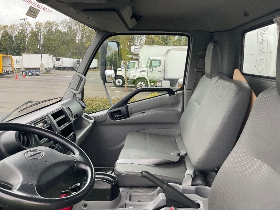 Light Duty Box Truck-Light and Medium Duty Trucks-Hino-2020-155-Kent-WA-103,138\n\t\tmiles-$ 40,000 - Image 19