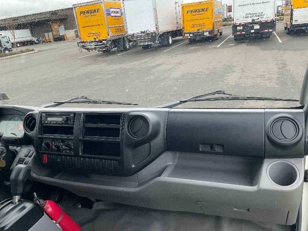 Light Duty Box Truck-Light and Medium Duty Trucks-Hino-2020-155-Kent-WA-103,138\n\t\tmiles-$ 40,000 - Image 21