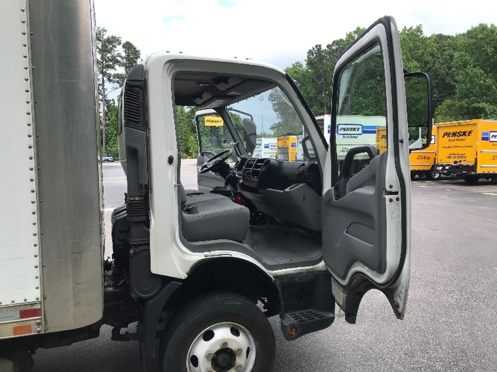 Light Duty Box Truck-Light and Medium Duty Trucks-Hino-2020-155-Ladson-SC-148,948\n\t\tmiles-$ 34,250 - Image 20