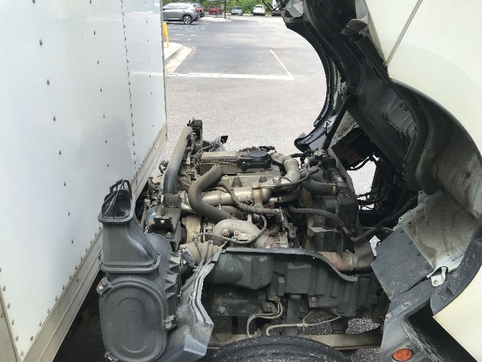 Light Duty Box Truck-Light and Medium Duty Trucks-Hino-2020-155-Ladson-SC-148,948\n\t\tmiles-$ 34,250 - Image 24