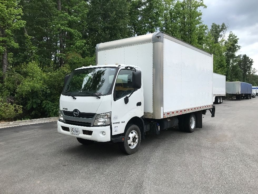 Light Duty Box Truck-Light and Medium Duty Trucks-Hino-2020-155-Ladson-SC-148,948\n\t\tmiles-$ 34,250 - Image 3