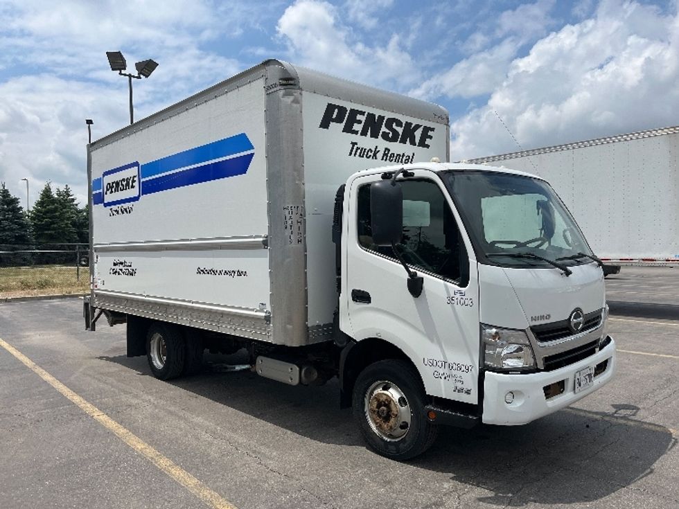 Light Duty Box Truck-Light and Medium Duty Trucks-Hino-2020-155-Mississauga-ON-128,932\n\t\tkm-$ 56,250 - Image 1