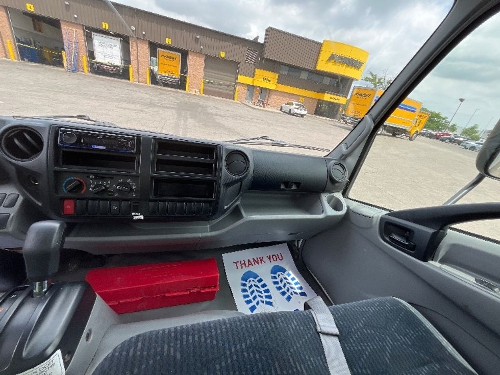 Light Duty Box Truck-Light and Medium Duty Trucks-Hino-2020-155-Mississauga-ON-128,932\n\t\tkm-$ 56,250 - Image 12