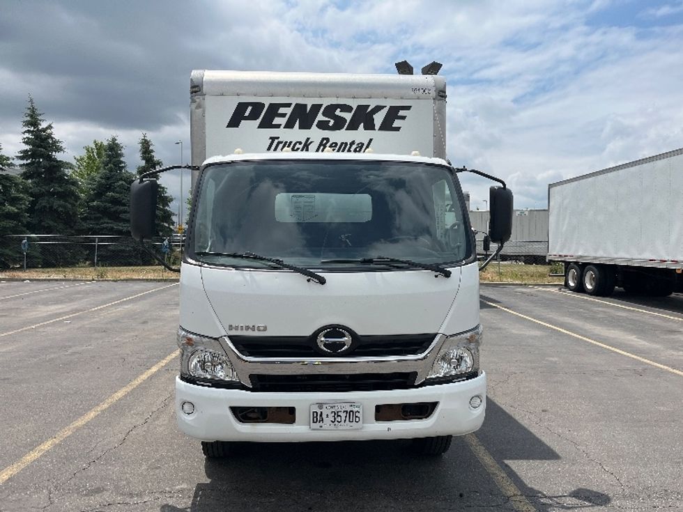 Light Duty Box Truck-Light and Medium Duty Trucks-Hino-2020-155-Mississauga-ON-128,932\n\t\tkm-$ 56,250 - Image 2