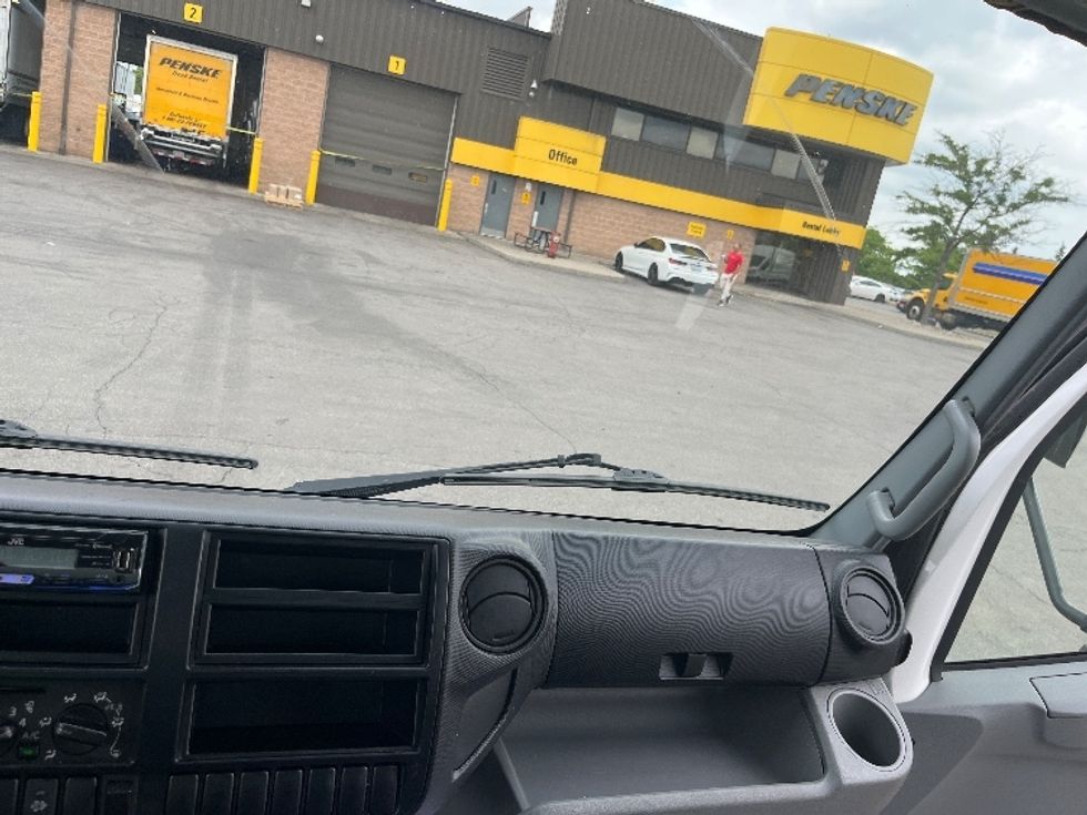 Light Duty Box Truck-Light and Medium Duty Trucks-Hino-2020-155-Mississauga-ON-128,932\n\t\tkm-$ 56,250 - Image 20