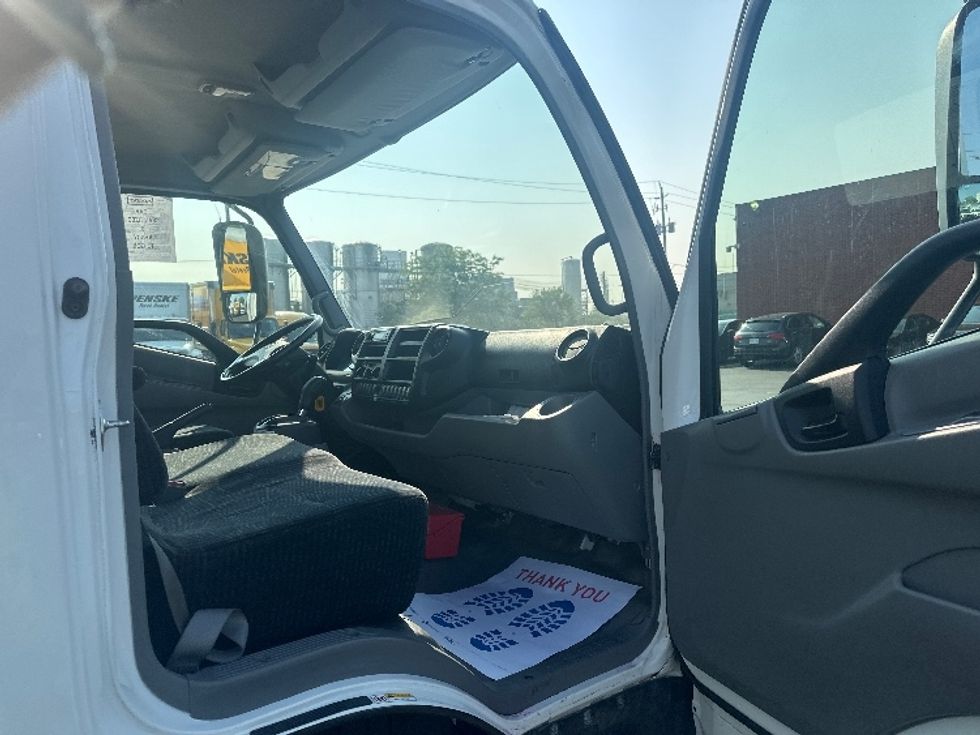 2020 Hino XJC720 / XFC720 Single Cab photo 16