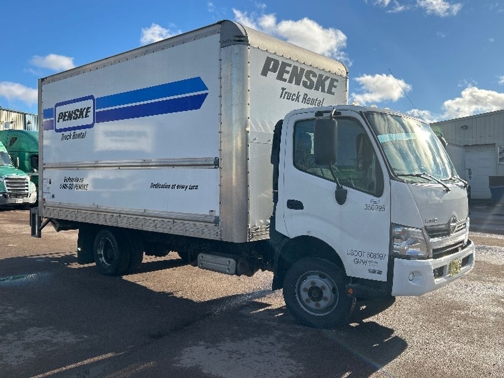 Light Duty Box Truck-Light and Medium Duty Trucks-Hino-2020-155-Moncton-NB-174,882\n\t\tkm-$ 49,250 - Image 1