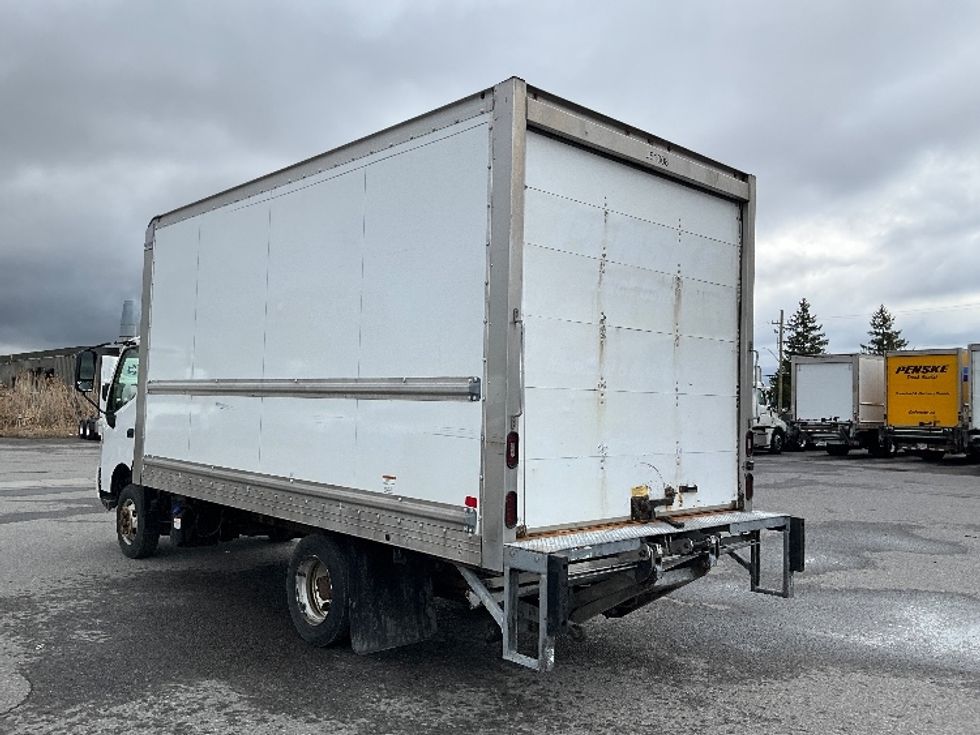 Light Duty Box Truck-Light and Medium Duty Trucks-Hino-2020-155-Ottawa-ON-200,841\n\t\tkm-$ 44,500 - Image 6