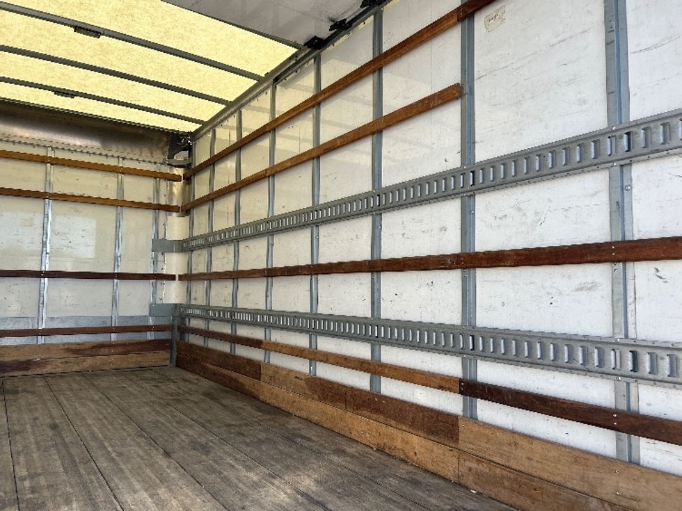 Light Duty Box Truck-Light and Medium Duty Trucks-Hino-2020-155-Sacramento-CA-88,688\n\t\tmiles-$ 45,000 - Image 12