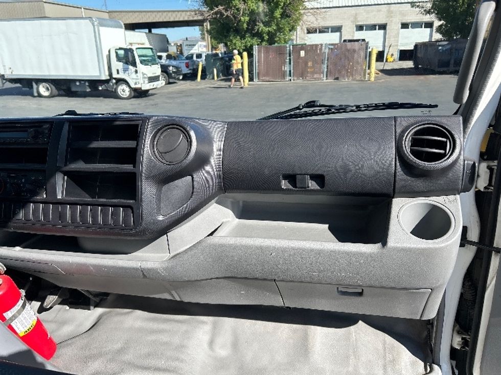 Light Duty Box Truck-Light and Medium Duty Trucks-Hino-2020-155-Sacramento-CA-88,688\n\t\tmiles-$ 45,000 - Image 21