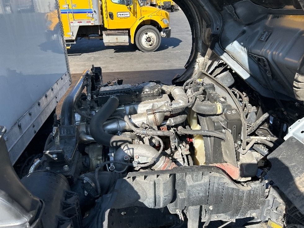 Light Duty Box Truck-Light and Medium Duty Trucks-Hino-2020-155-Sacramento-CA-88,688\n\t\tmiles-$ 45,000 - Image 23