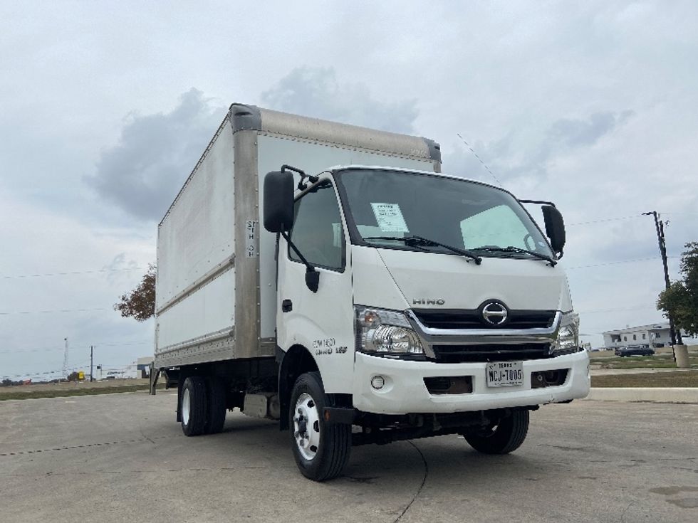 Light Duty Box Truck-Light and Medium Duty Trucks-Hino-2020-155-San Antonio-TX-137,540\n\t\tmiles-$ 36,750 - Image 1
