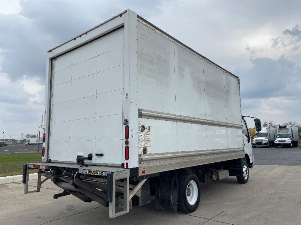 Light Duty Box Truck-Light and Medium Duty Trucks-Hino-2020-155-San Antonio-TX-137,540\n\t\tmiles-$ 36,750 - Image 13