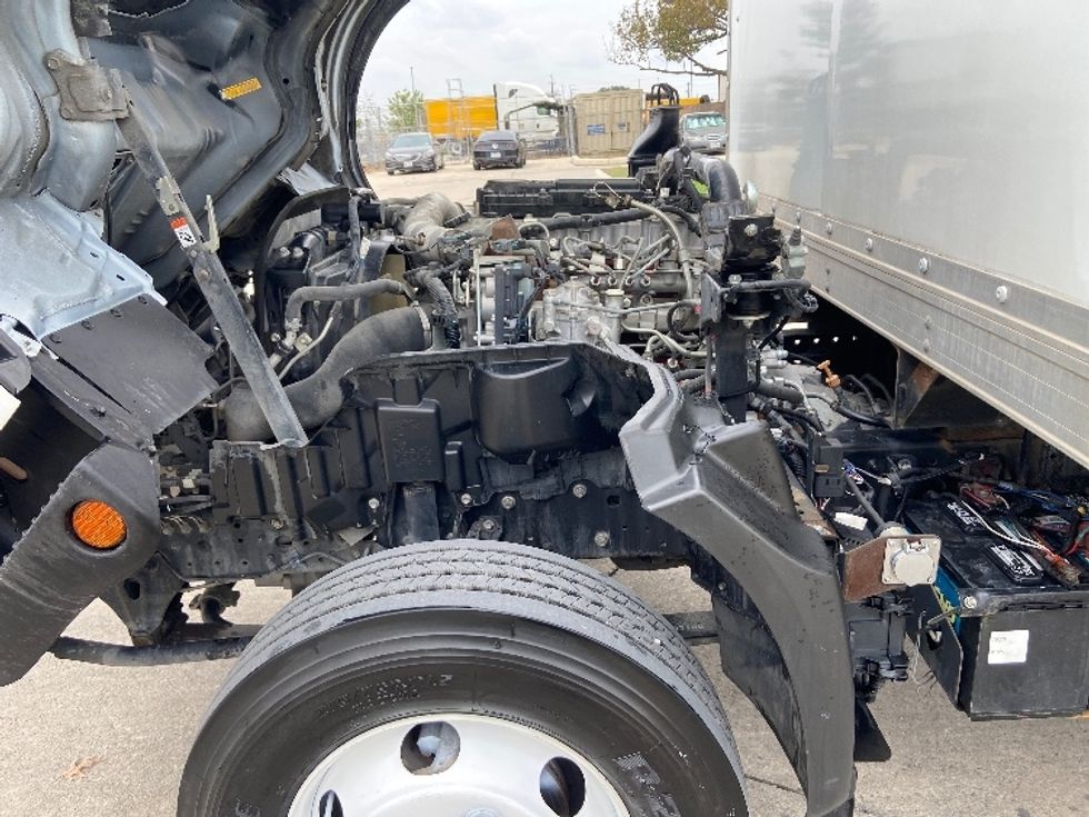 Light Duty Box Truck-Light and Medium Duty Trucks-Hino-2020-155-San Antonio-TX-137,540\n\t\tmiles-$ 36,750 - Image 24