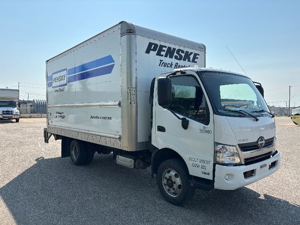 Light Duty Box Truck-Light and Medium Duty Trucks-Hino-2020-155-Saskatoon-SK-142,622\n\t\tkm-$ 52,500 - Image 1