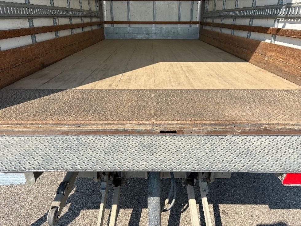 Light Duty Box Truck-Light and Medium Duty Trucks-Hino-2020-155-Saskatoon-SK-142,622\n\t\tkm-$ 52,500 - Image 10