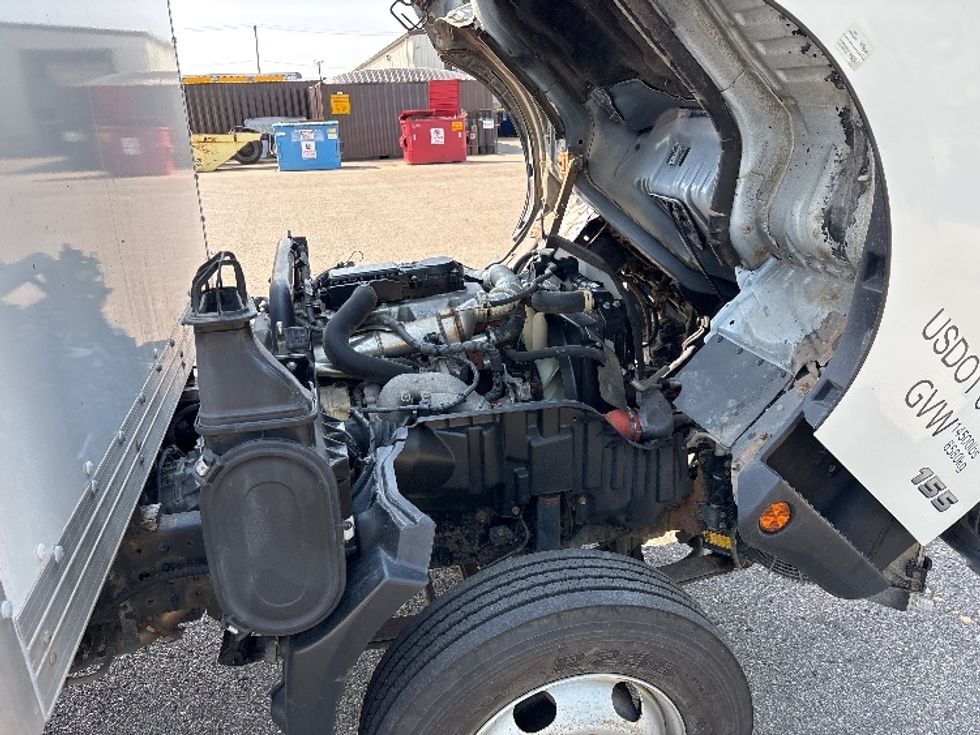Light Duty Box Truck-Light and Medium Duty Trucks-Hino-2020-155-Saskatoon-SK-142,622\n\t\tkm-$ 52,500 - Image 23