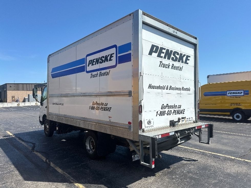 Light Duty Box Truck-Light and Medium Duty Trucks-Hino-2020-155-Toronto-ON-122,418\n\t\tkm-$ 55,000 - Image 6