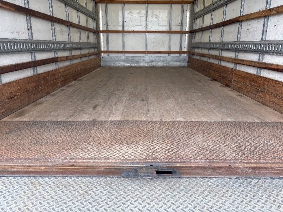 Light Duty Box Truck-Light and Medium Duty Trucks-Hino-2020-155-Toronto-ON-136,657\n\t\tkm-$ 52,500 - Image 10