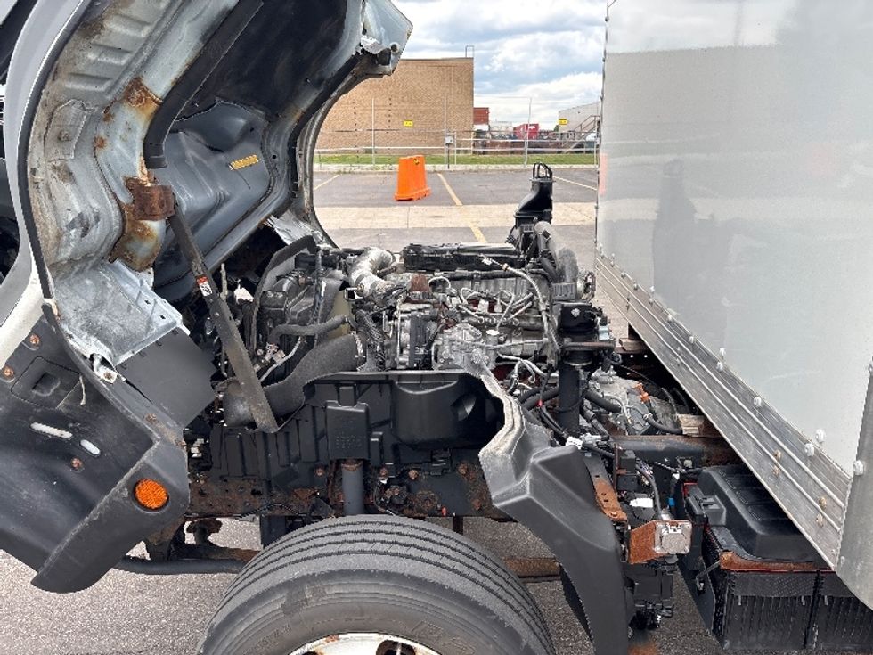 Light Duty Box Truck-Light and Medium Duty Trucks-Hino-2020-155-Toronto-ON-136,657\n\t\tkm-$ 52,500 - Image 24