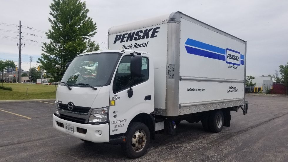 Light Duty Box Truck-Light and Medium Duty Trucks-Hino-2020-155-Toronto-ON-152,059\n\t\tkm-$ 50,750 - Image 3