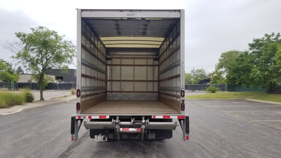 Light Duty Box Truck-Light and Medium Duty Trucks-Hino-2020-155-Toronto-ON-152,059\n\t\tkm-$ 50,750 - Image 8