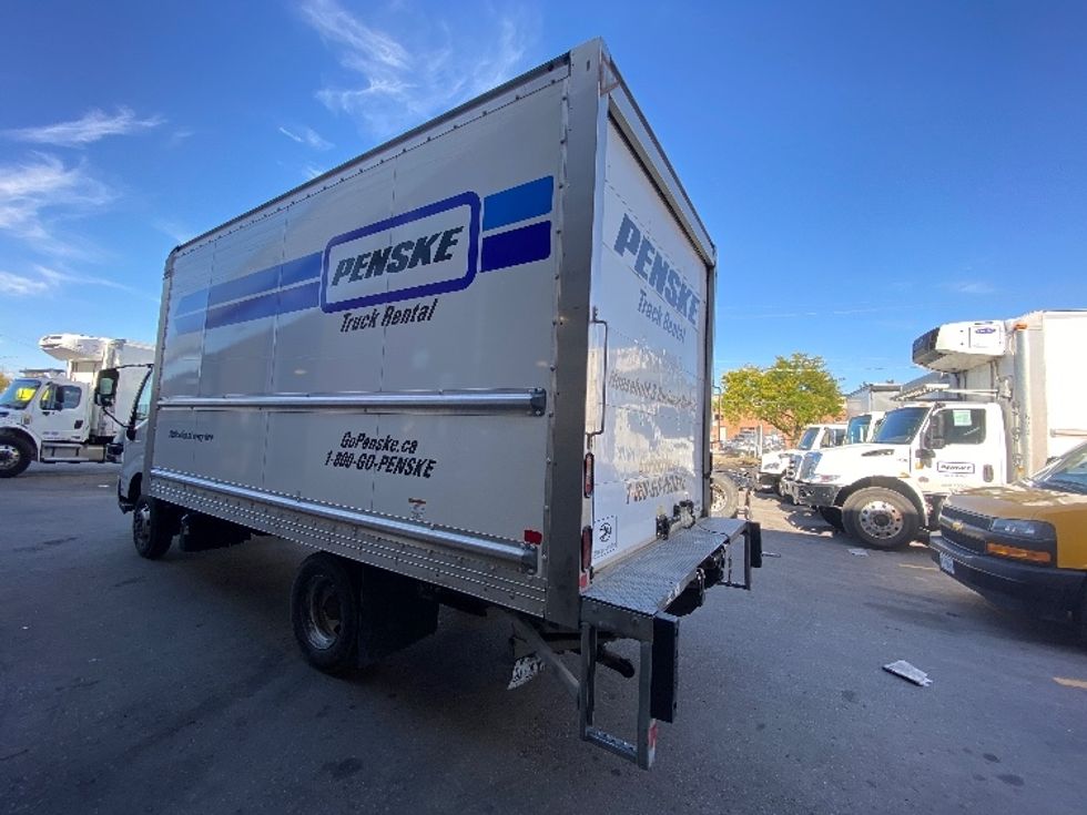 Light Duty Box Truck-Light and Medium Duty Trucks-Hino-2020-155-Toronto-ON-156,234\n\t\tkm-$ 51,250 - Image 6