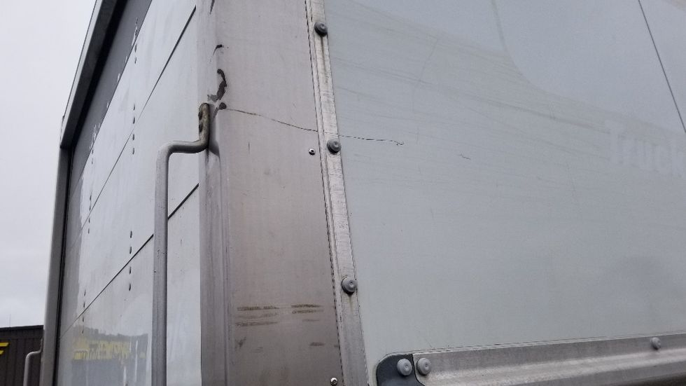 Light Duty Box Truck-Light and Medium Duty Trucks-Hino-2020-155-Toronto-ON-190,909\n\t\tkm-$ 48,250 - Image 27