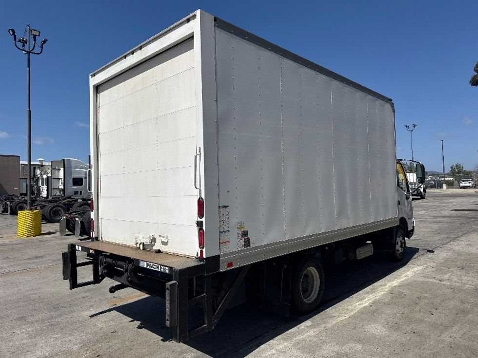 Light Duty Box Truck-Light and Medium Duty Trucks-Hino-2020-155-Torrance-CA-76,499\n\t\tmiles-$ 42,750 - Image 13