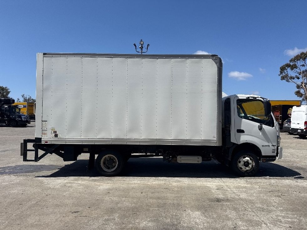 Light Duty Box Truck-Light and Medium Duty Trucks-Hino-2020-155-Torrance-CA-76,499\n\t\tmiles-$ 42,750 - Image 15