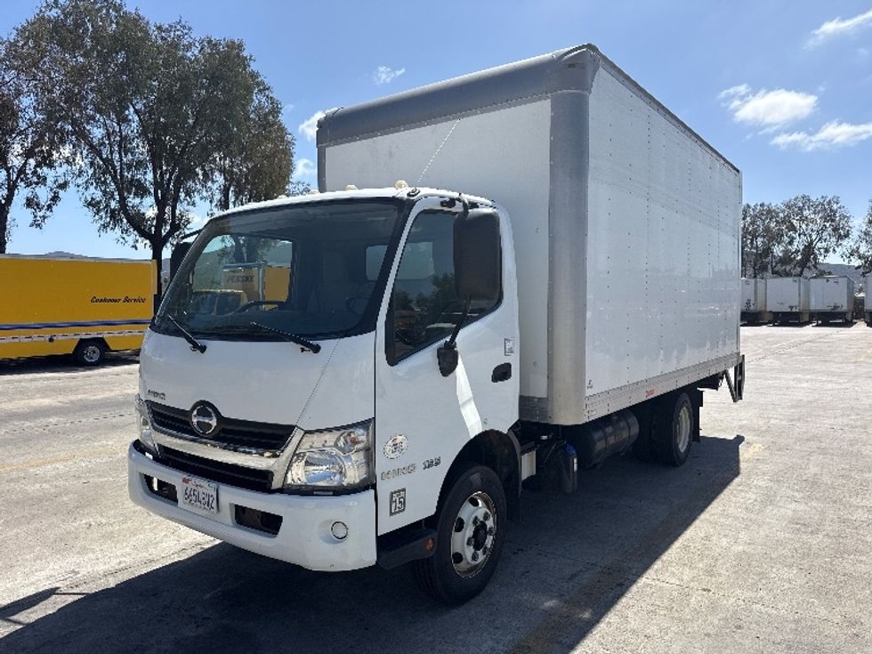 Light Duty Box Truck-Light and Medium Duty Trucks-Hino-2020-155-Torrance-CA-76,499\n\t\tmiles-$ 42,750 - Image 3