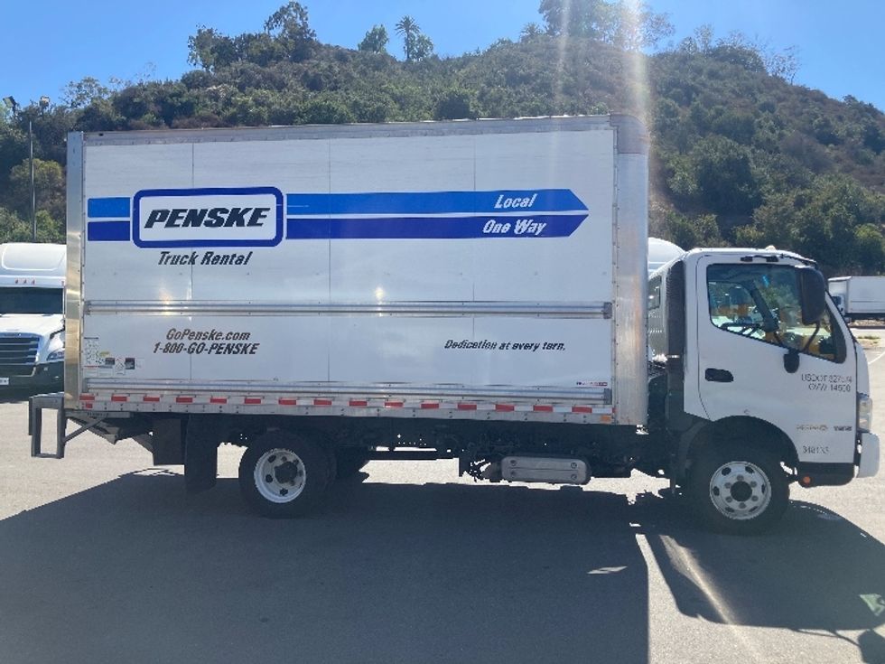 Light Duty Box Truck-Light and Medium Duty Trucks-Hino-2020-155-Torrance-CA-91,837\n\t\tmiles-$ 44,750 - Image 15