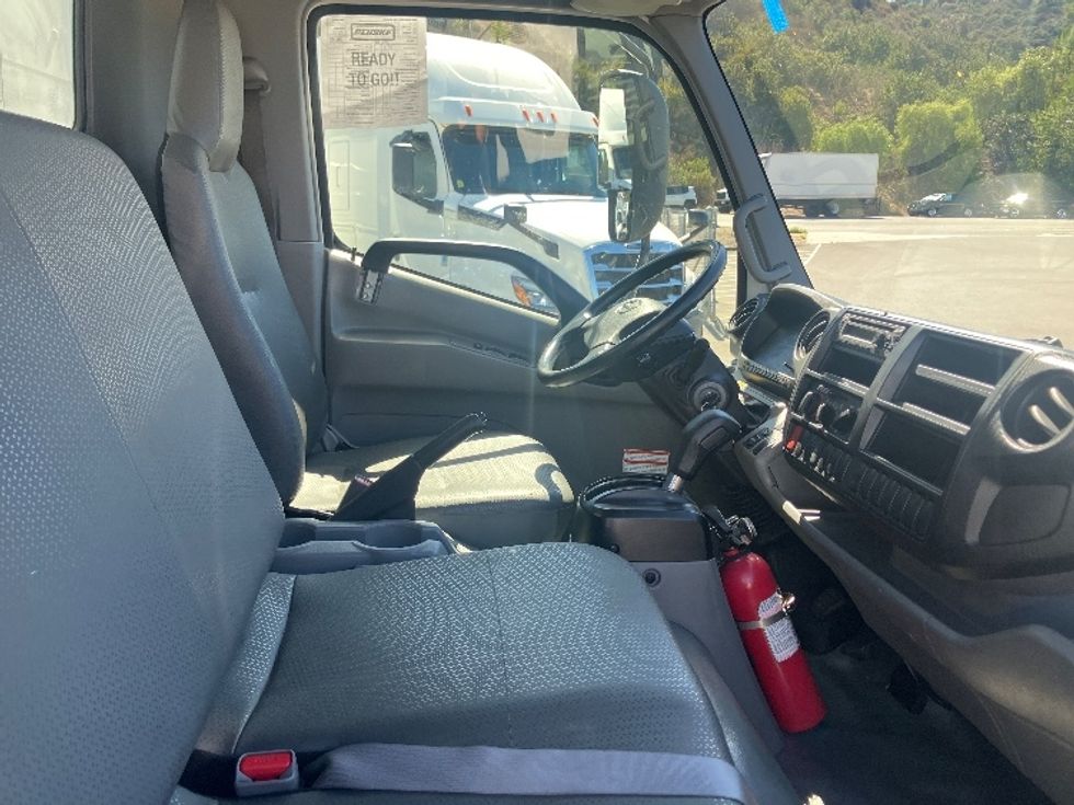 Light Duty Box Truck-Light and Medium Duty Trucks-Hino-2020-155-Torrance-CA-91,837\n\t\tmiles-$ 44,750 - Image 22