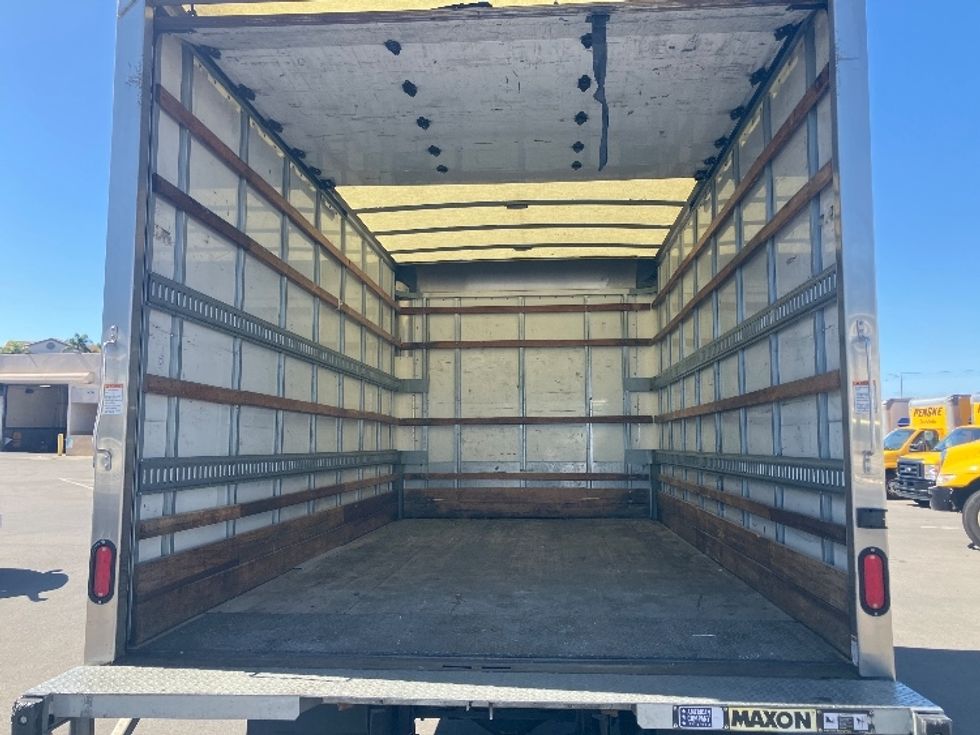 Light Duty Box Truck-Light and Medium Duty Trucks-Hino-2020-155-Torrance-CA-91,837\n\t\tmiles-$ 44,750 - Image 8