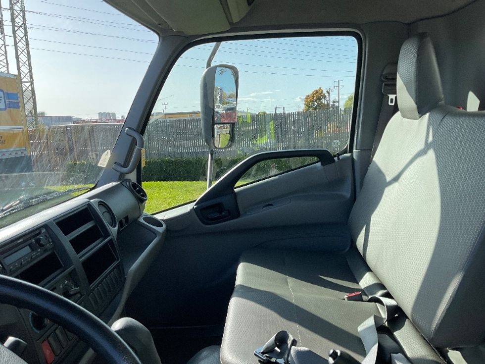 Light Duty Box Truck-Light and Medium Duty Trucks-Hino-2020-155-West Sacramento-CA-99,663\n\t\tmiles-$ 27,500 - Image 19
