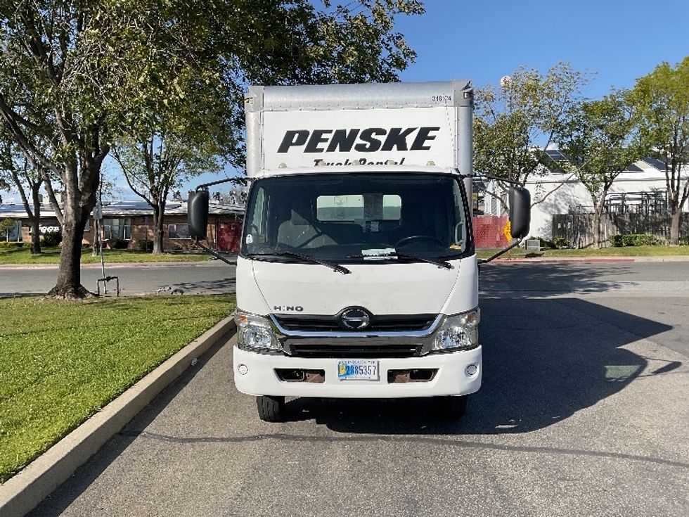 Light Duty Box Truck-Light and Medium Duty Trucks-Hino-2020-155-West Sacramento-CA-99,663\n\t\tmiles-$ 27,500 - Image 2