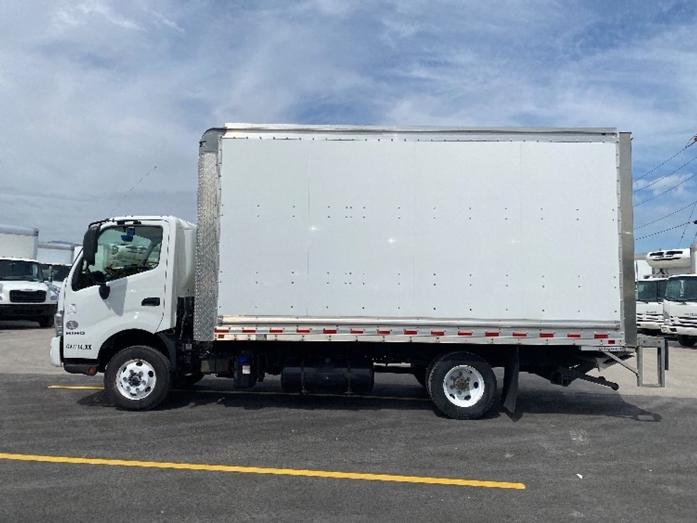 Light Duty Box Truck-Light and Medium Duty Trucks-Hino-2020-155-West Valley City-UT-82,124\n\t\tmiles-$ 47,500 - Image 4