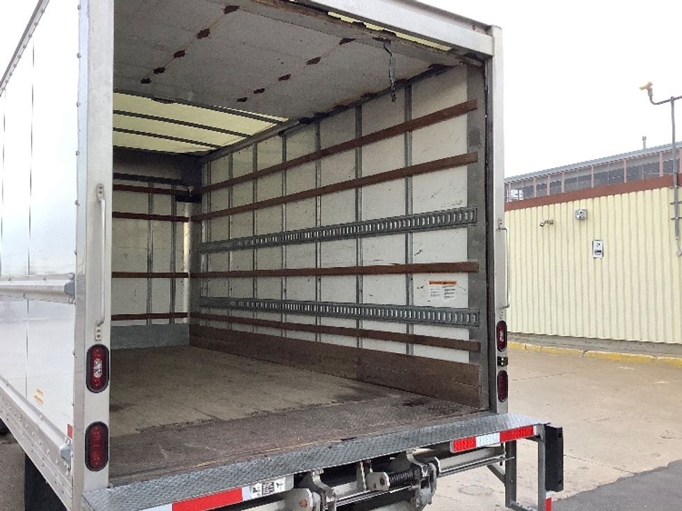 Light Duty Box Truck-Light and Medium Duty Trucks-Hino-2020-155-Winnipeg-MB-160,440\n\t\tkm-$ 51,250 - Image 12