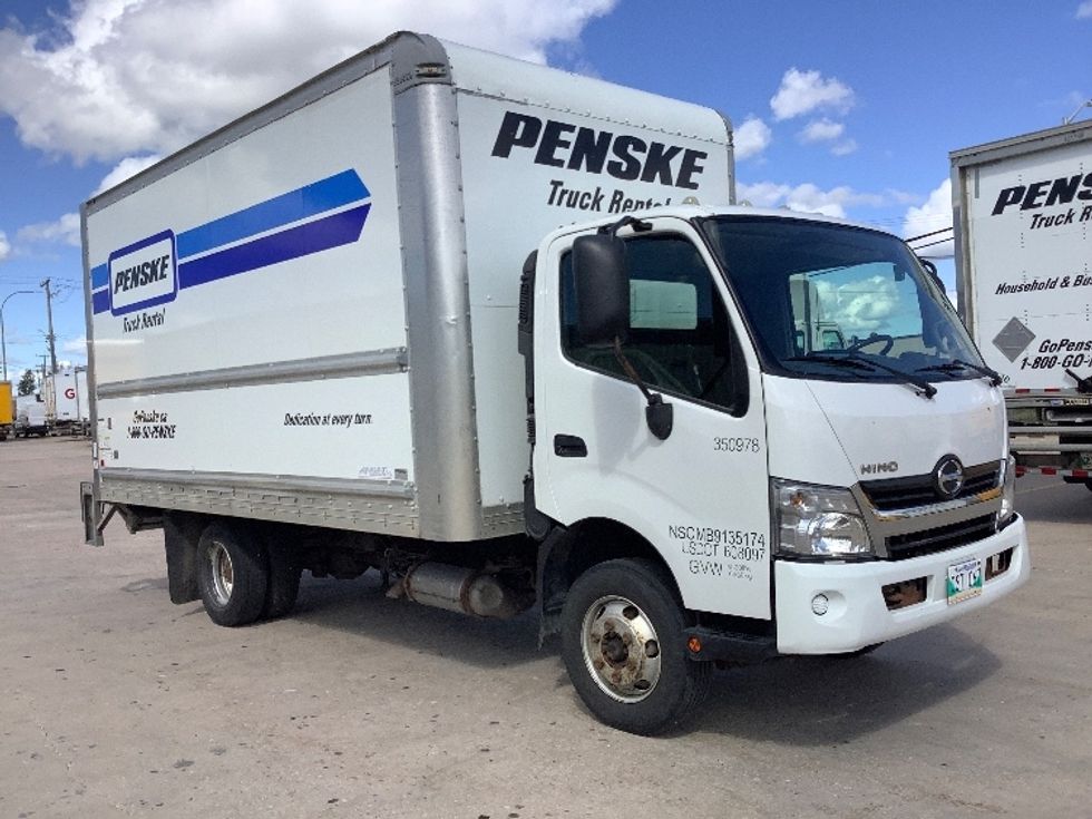 Light Duty Box Truck-Light and Medium Duty Trucks-Hino-2020-155-Winnipeg-MB-204,335\n\t\tkm-$ 47,500 - Image 13