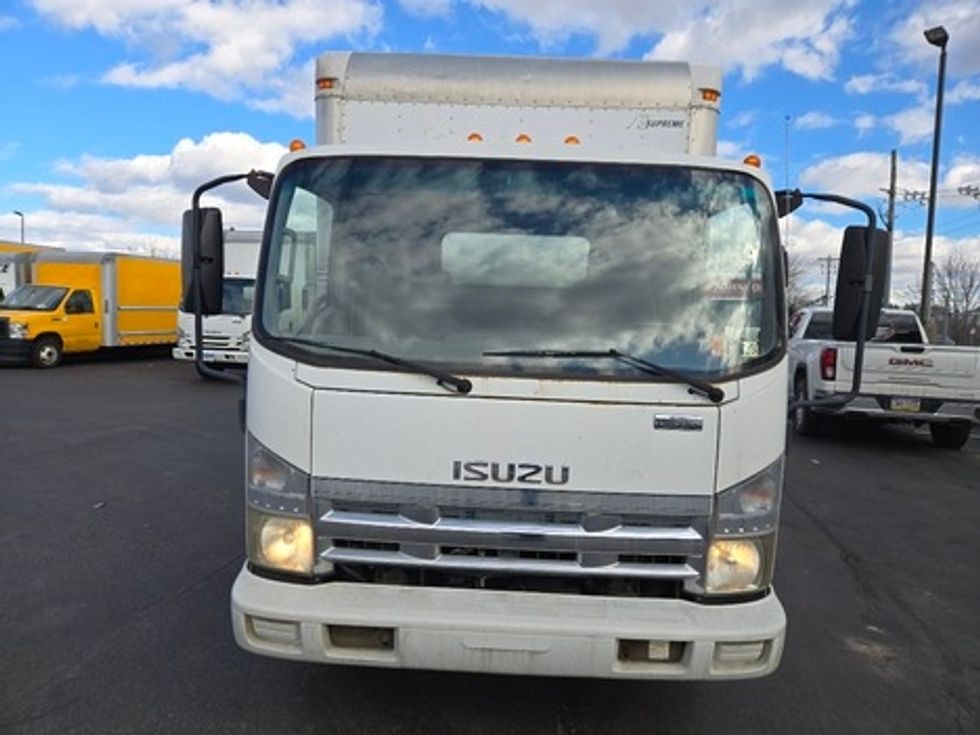 Light Duty Box Truck-Light and Medium Duty Trucks-Isuzu-2008-NPR-New Castle-DE-202,704\n\t\tmiles-$ 14,000 - Image 2