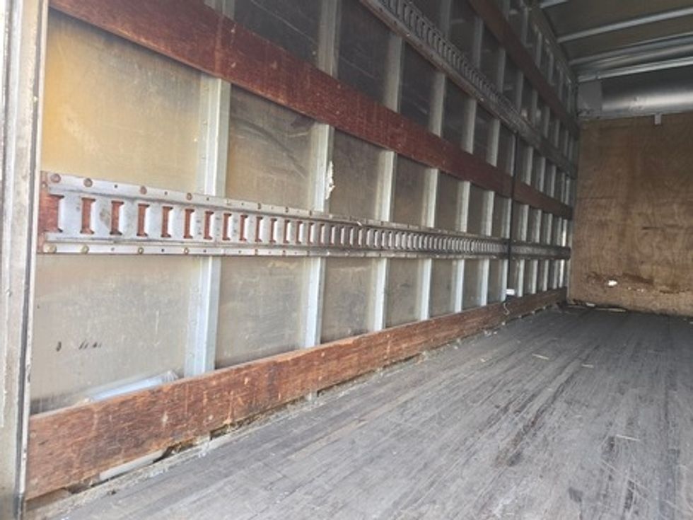 Light Duty Box Truck-Light and Medium Duty Trucks-Isuzu-2008-NPR-New Castle-DE-202,704\n\t\tmiles-$ 14,000 - Image 9