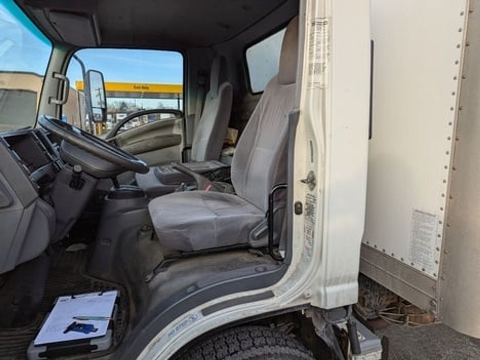 Light Duty Box Truck-Light and Medium Duty Trucks-Isuzu-2008-NPR-Wilkes Barre-PA-242,796\n\t\tmiles-$ 9,000 - Image 10