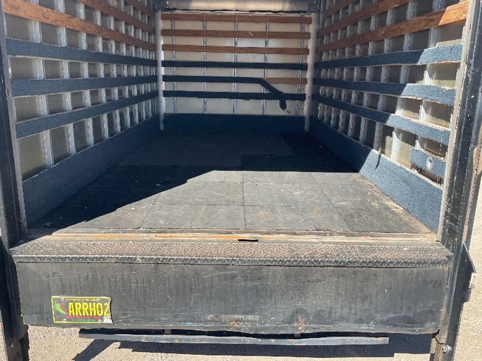 Light Duty Box Truck-Light and Medium Duty Trucks-Isuzu-2011-NPR-Albuquerque-NM-135,818\n\t\tmiles-$ 16,500 - Image 10